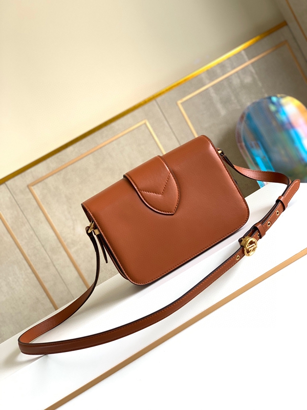 ルイヴィトンバッグ側面デザイン